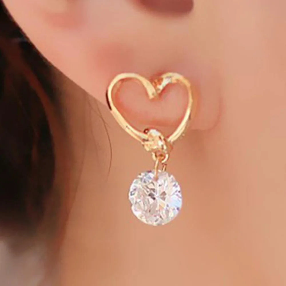 Hoop Earrings Women Fashion Heart Shaped Ear Pins Zircon Eardrop Crystal Earrings Zircon Fashionable Versatile Love Earrings 귀걸이